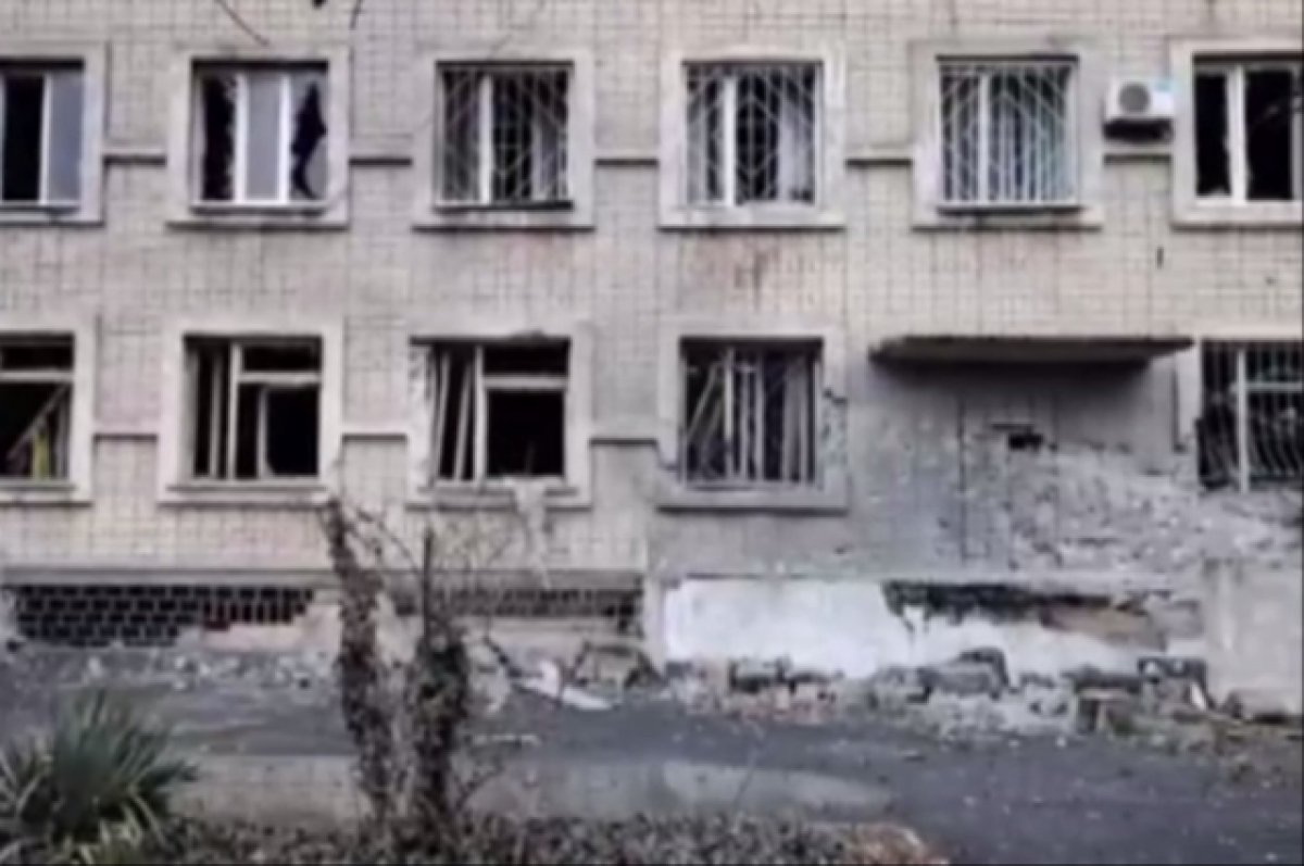 ВСУ обстреляли больничный городок в Новой Каховке