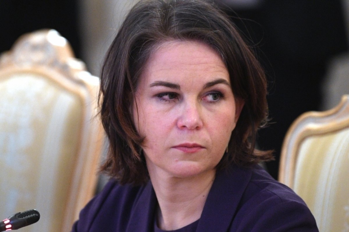 Exxpress: в ФРГ потребовали отставки главы МИД после ее слов о войне с РФ