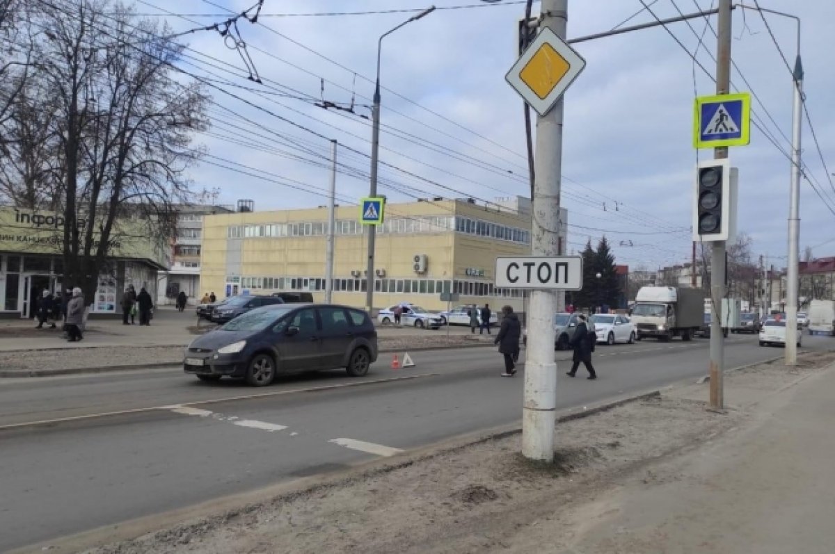 На улице Пушкина в Брянске «Форд» сбил 10-летнего мальчика и его отца