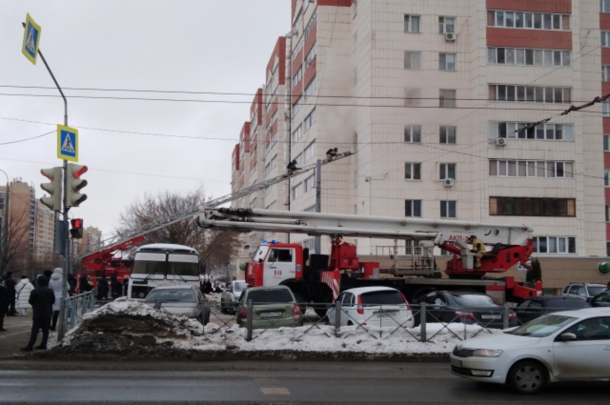 Пожар в многоэтажке тушат в Казани | АиФ Казань