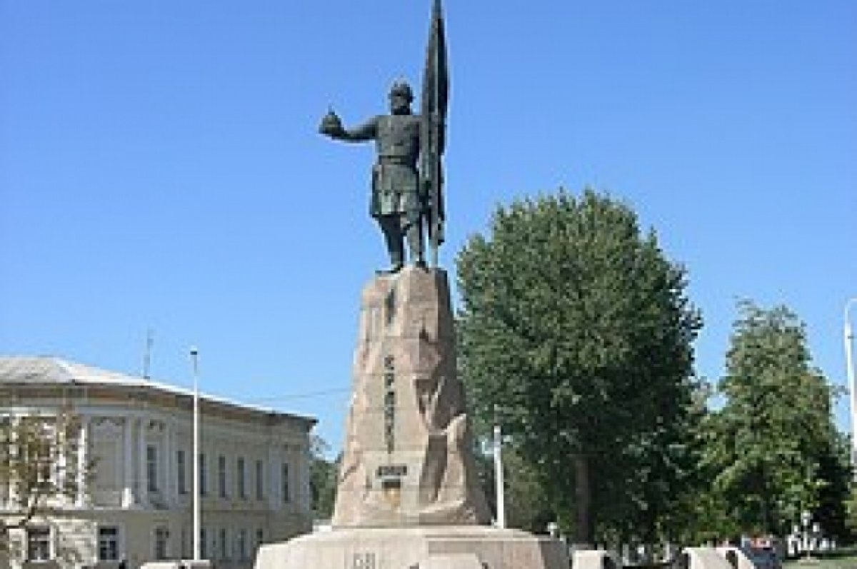 Прокурор требует у властей Новочеркасска отремонтировать памятник Ермаку