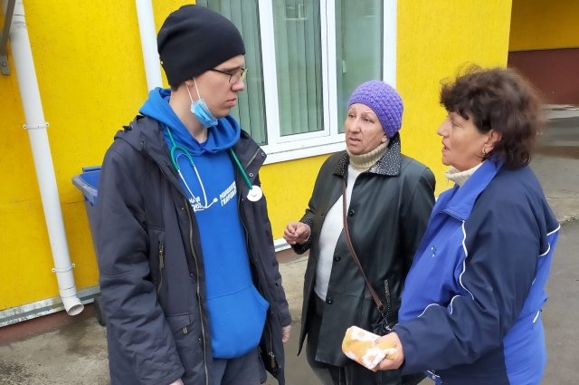 Местные жители Донбасса радушно встречают волонтёров. Поддержку от россиян здесь ценят и ждут.