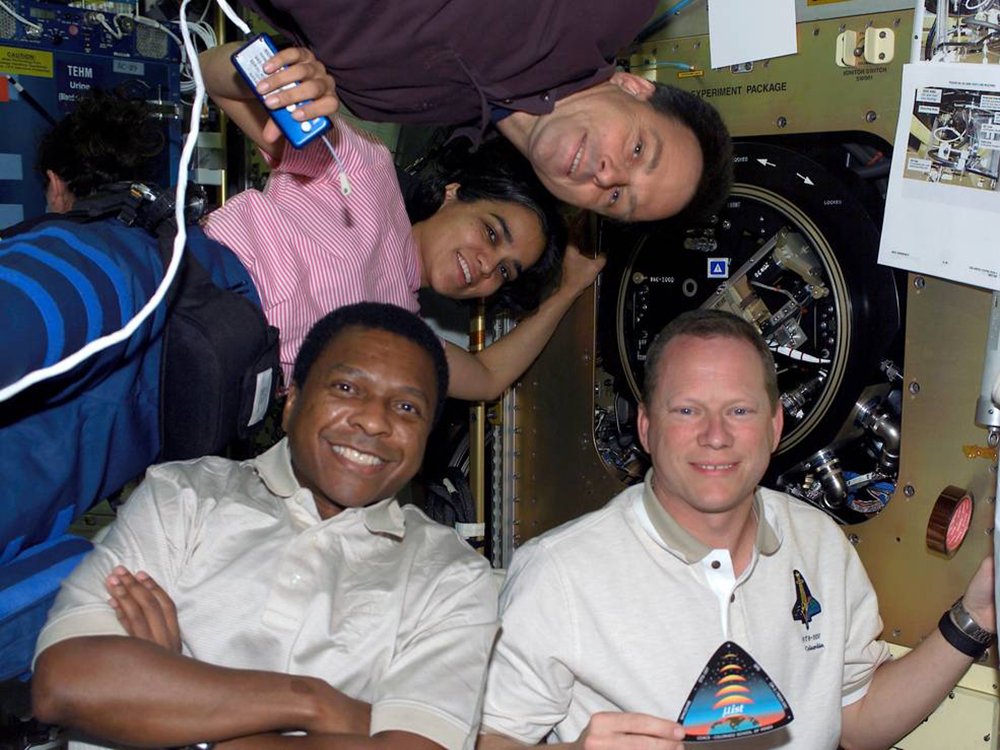 Минута отдыха 20 лет со дня трагедии шаттла «Колумбия» Интересное Минута отдыха 20 лет со дня трагедии шаттла «Колумбия» Интересное