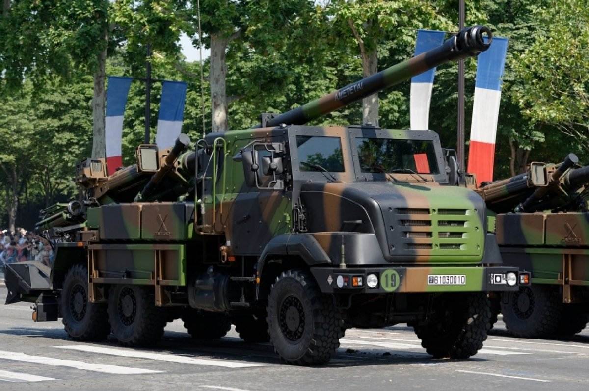Франция поставит Украине еще партию артиллерийских установок CAESAR