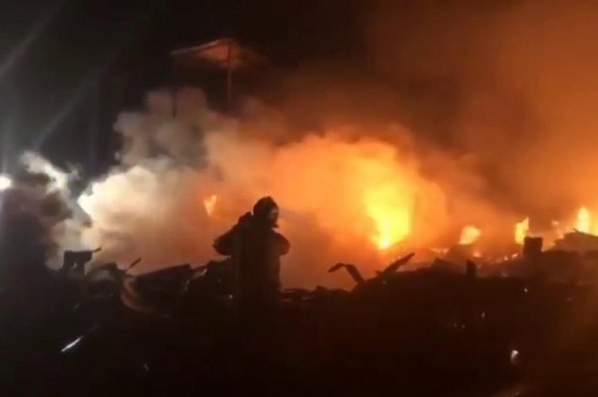 Число жертв пожара в строительной бытовке в Севастополе выросло до семи