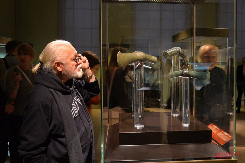 Ритуальные топоры-молоты на презентации проекта «Шлиман. Троя рядом».