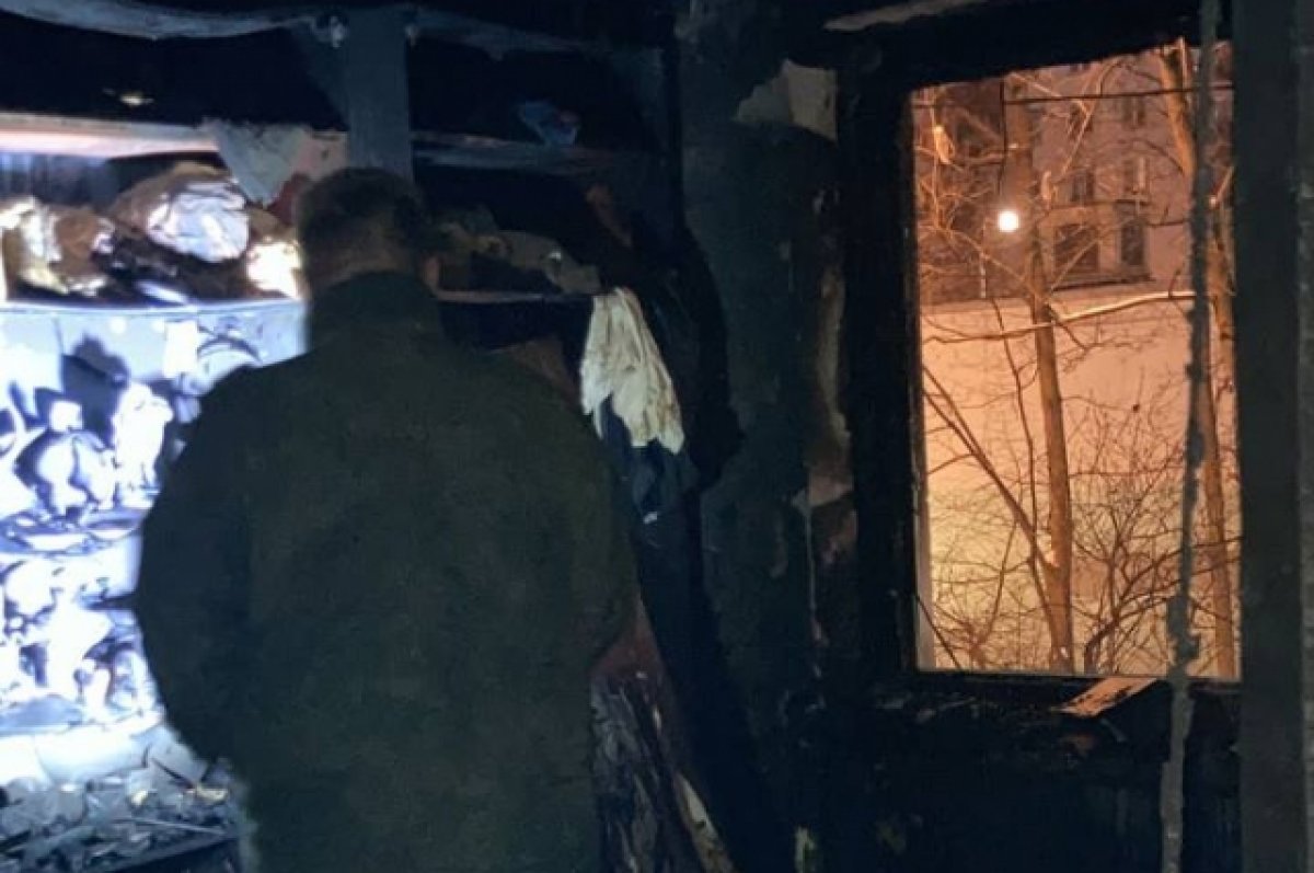 В Москве после пожара в квартире нашли тело мужчины с ножевыми ранениями
