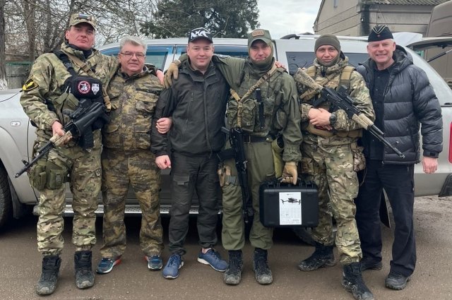Глава Бугуруслана встретился с оренбургскими десантниками в зоне СВО.