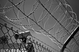 В Надыме мужчина признан виновным в совершении особого тяжкого преступления против личности.