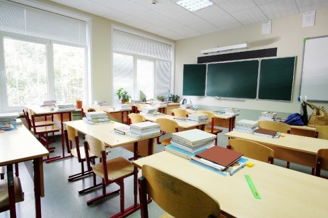      В остальных образовательных учреждениях работа осуществляется в штатном режиме.