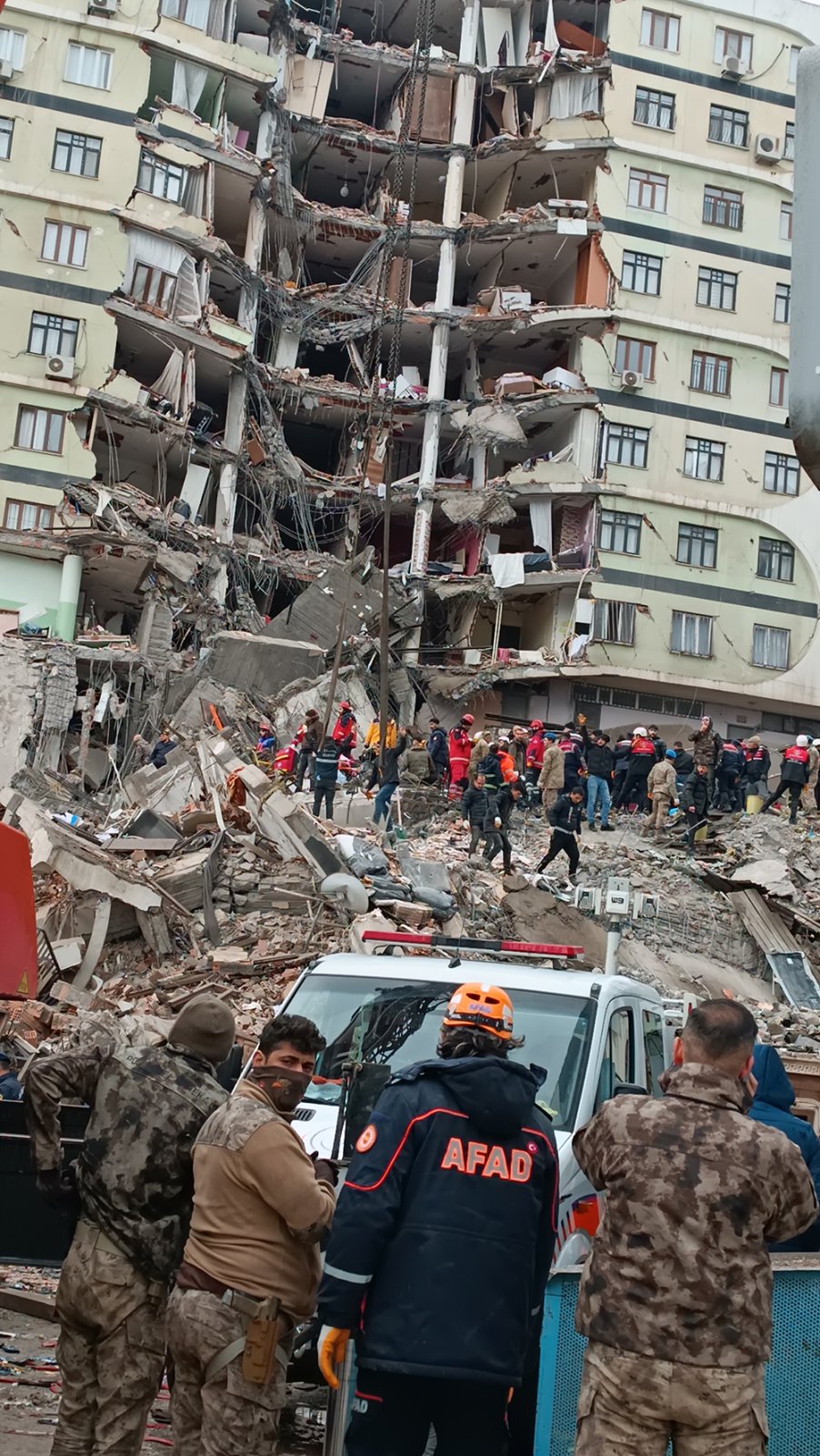 Землетрясение в Турции и Сирии: число погибших превысило 4 тысячи27
