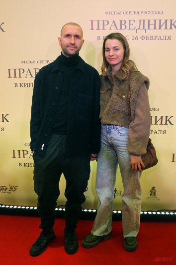 Актер Иван Добронравов с супругой  Анной.