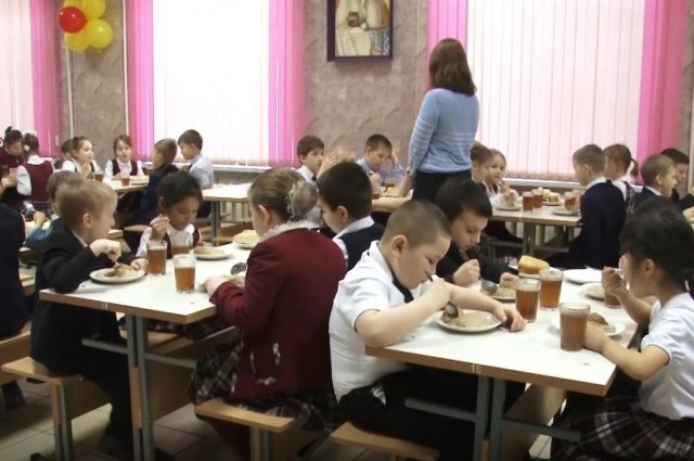 В рамках федерального проекта «Новая школа» по всей стране стартовал мониторинг питания в школах Оренбурга.