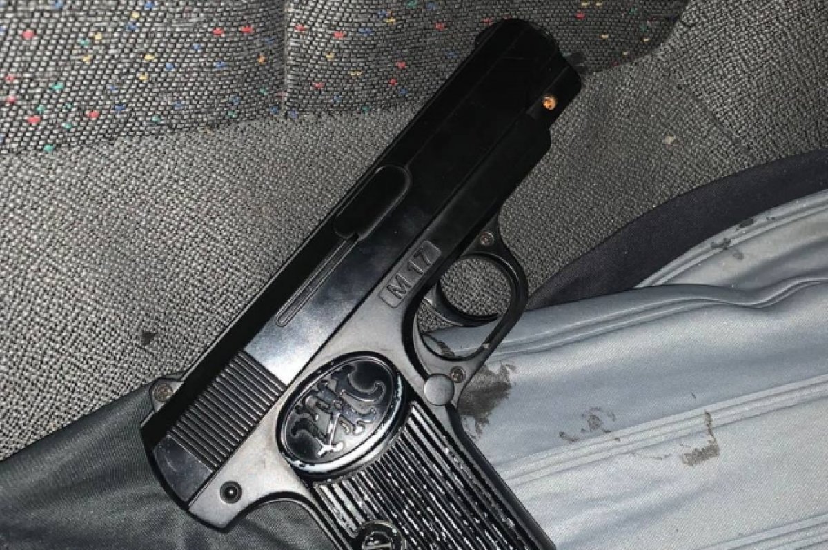 На Дону владелец магазина избил грабителей с игрушечным пистолетом