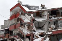 Поврежденное здание в районе Эльбистан провинции Кахраманмарас, Турция. 7 февраля 2023 г. 