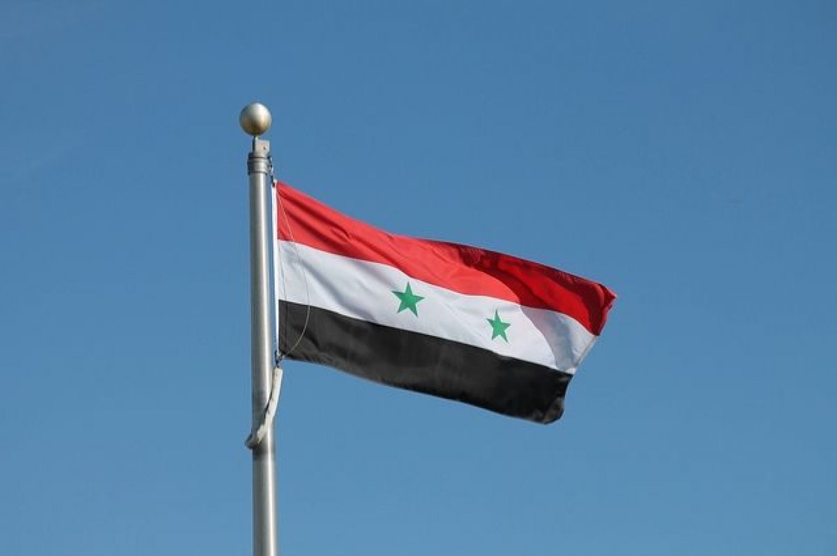 МИД Сирии назвал формальностью вывод США гумпомощи из-под санкций
