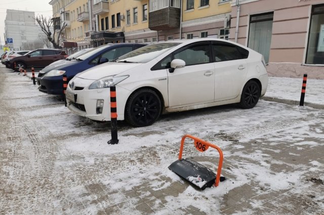 Штрафы за неправильную парковку на Красной Армии будут выписывать автоматически.