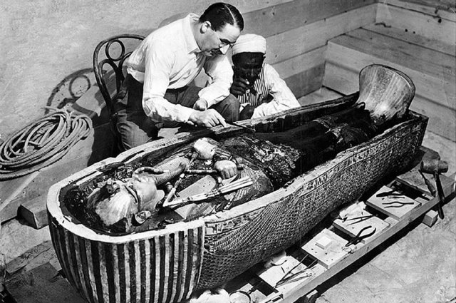 100 лет со вскрытия археологами гробницы Тутанхамона