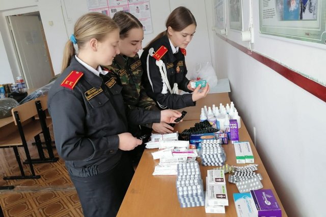 В школе Семёновского сельского поселения в волонтёрство вовлечены и дети, и учителя.