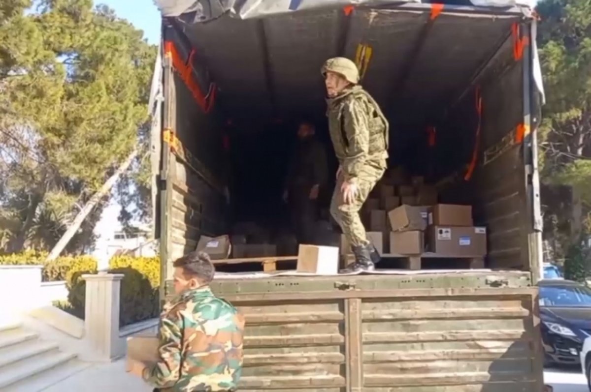 Российские военные передали госпиталям Алеппо более 2,5 тонны медикаментов