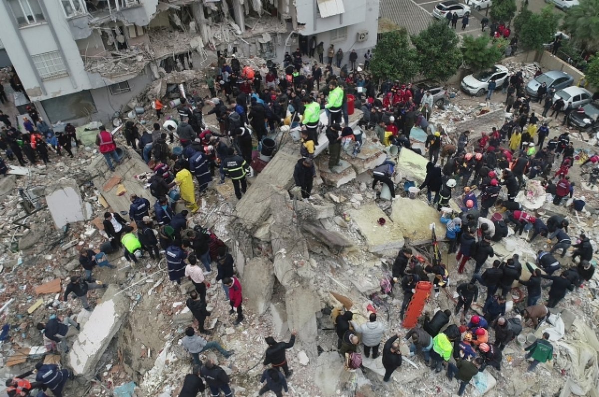 Число погибших при землетрясениях в Турции увеличилось до 40 642