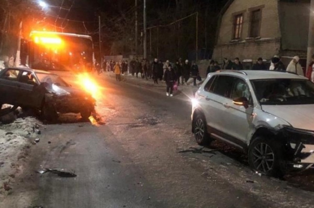 Пьяный водитель ВАЗа в Брянске протаранил Volkswagen Tiguan