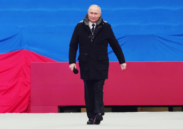 Владимир Путин на на митинг-концерте «Слава защитникам Отечества!».