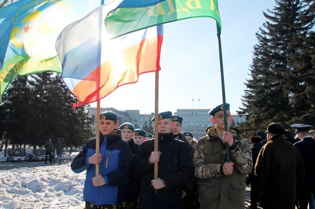 Песня-поздравление ко Дню защитника Отечества.