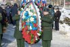 В память о защитниках Отечества пензенцы возложили к Вечному огню Мемориала воинской и трудовой Славы венки и живые цветы.