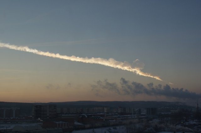 Таким увидели челябинский метеорит жители Екатеринбурга.