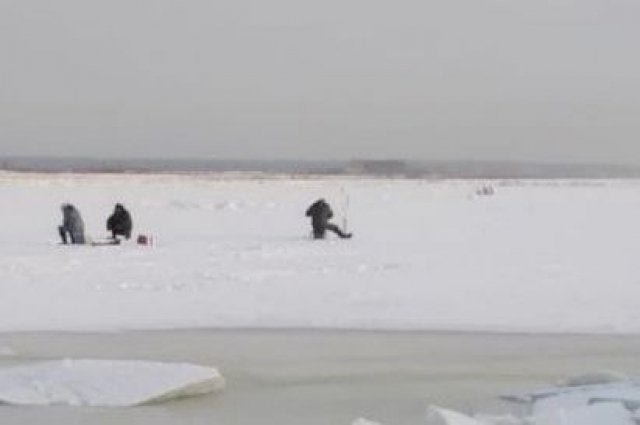 Отрыв льда произошёл в Сухобузимском районе края.