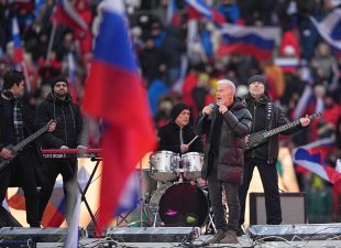 Значимое мероприятие. Россияне высоко оценили митинг-концерт в „Лужниках“