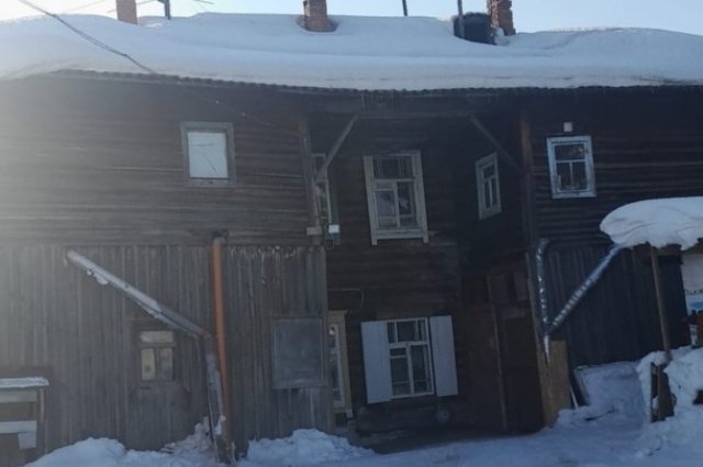 Дом на переулке Луговой, 18 признан аварийным еще в 2019 году.