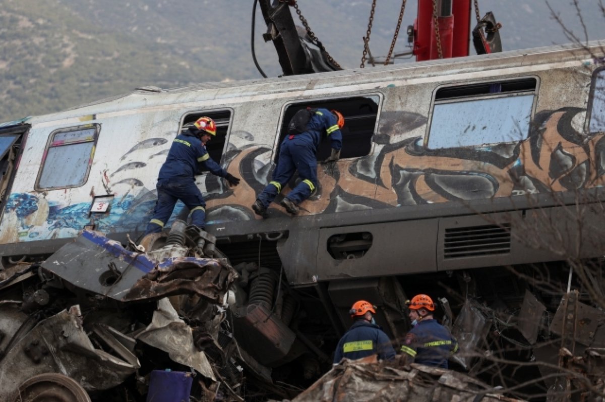 В Греции объявили трехдневный траур из-за аварии с поездами