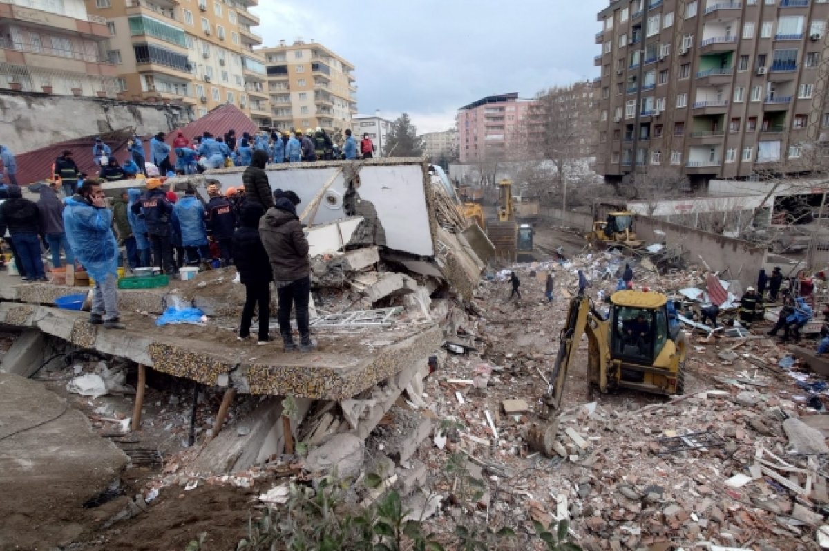 При землетрясении магнитудой выше 7 в Стамбуле обрушатся 90 тыс. зданий