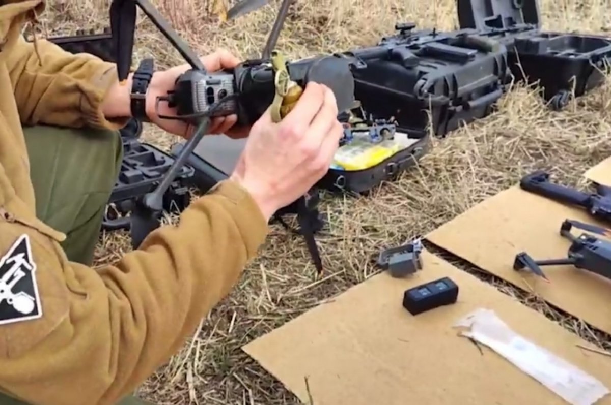 Кадыров показал кадры тренировки российских бойцов по управлению БПЛА