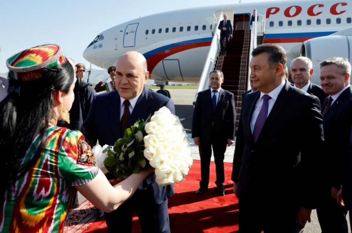 Мишустин прибыл с визитом в Таджикистан