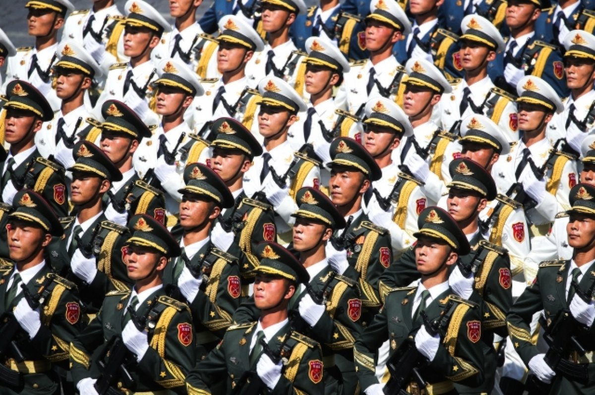 Китай в этом году увеличит военный бюджет на 7,2%