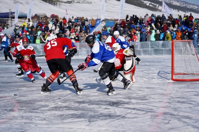 Не только матч звёзд состоится 8 марта в Большом Голоустном, но и соревнования Ночной хоккейной лиги.