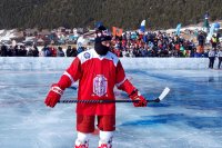 Вячеслав Фетисов возглавил команду легенд хоккея в товарищеском матче с командой Иркутской области.