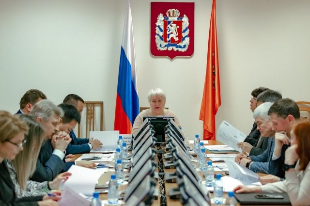 Поправка предложена председателем комитета Людмилой Магомедовой.