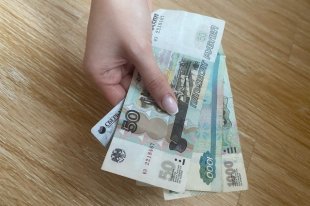 Жительница Нового Уренгоя после общения с лжесотрудником банка лишилась около 2 млн 900 тыс. рублей.