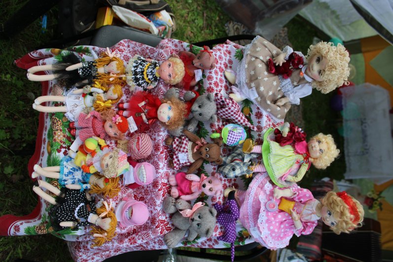 Куклы для выставки на праздновании Дня России в поселке Ферзиково