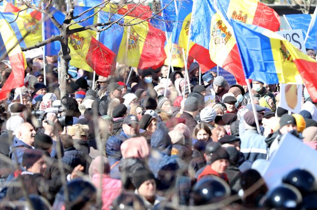 В Кишиневе продолжаются массовые антиправительственные выступления