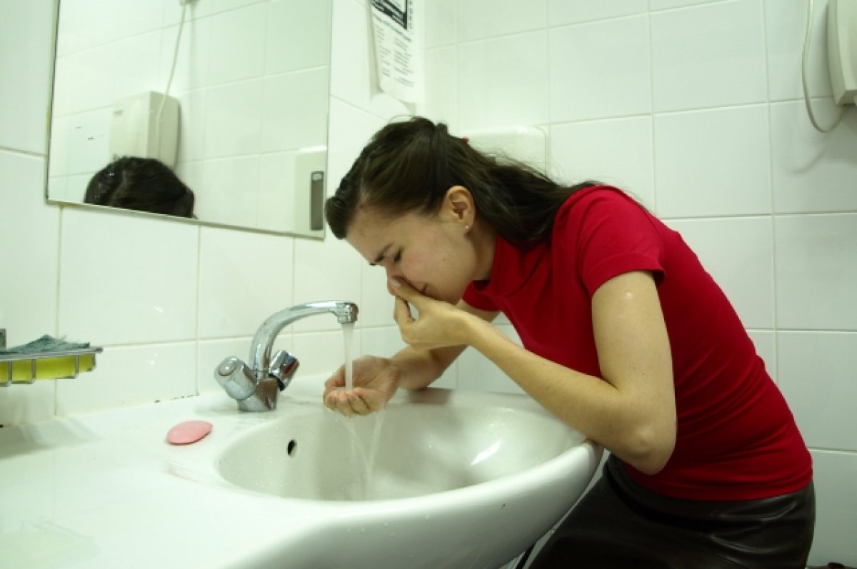 Власти Таганрога рассказали, что запах воды из крана неопасен для жителей