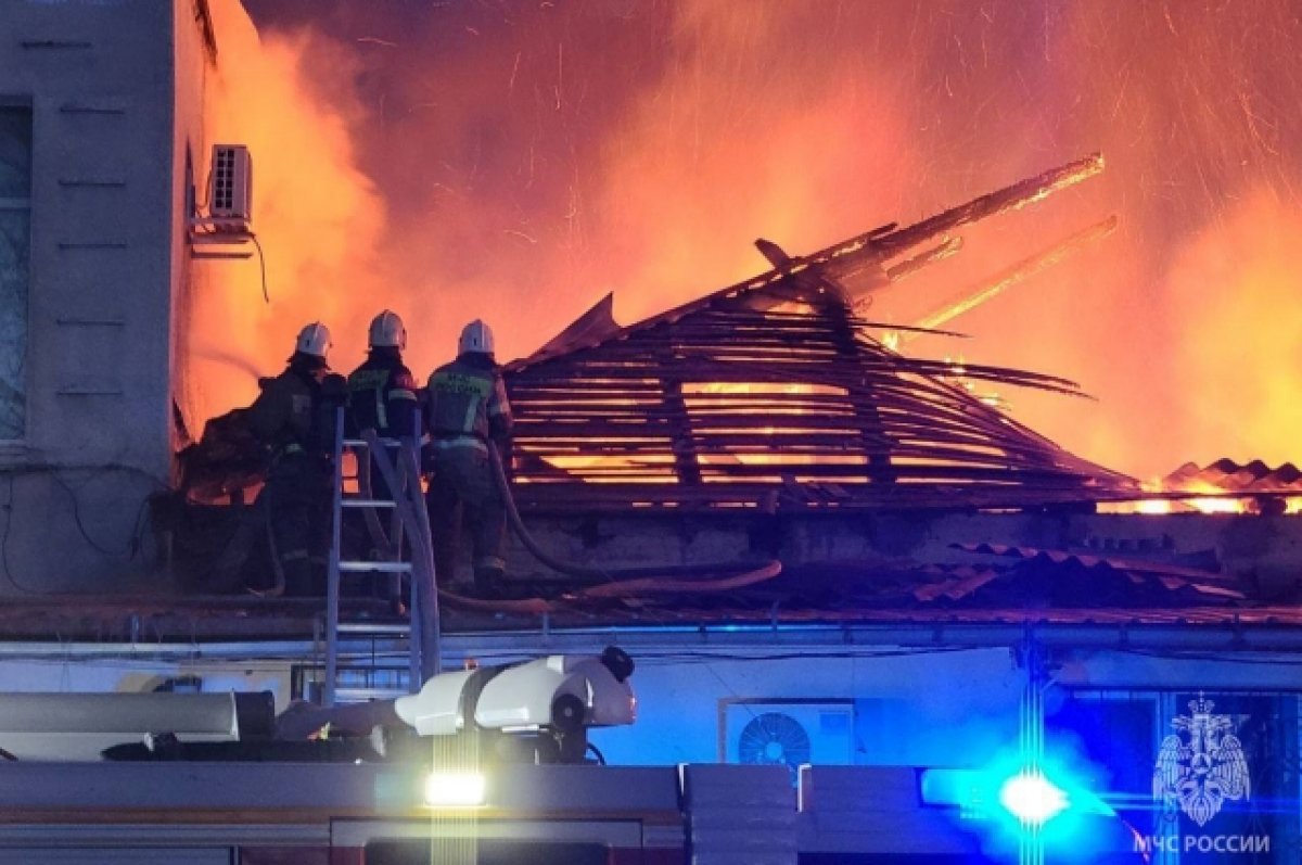 В Симферополе на складе игрушек произошел крупный пожар