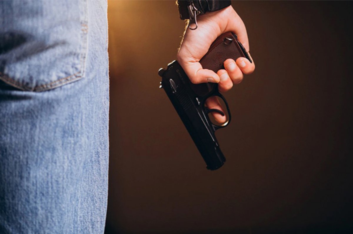 На Дону мужчина с игрушечным пистолетом украл из «Пятёрочки» две банки пива