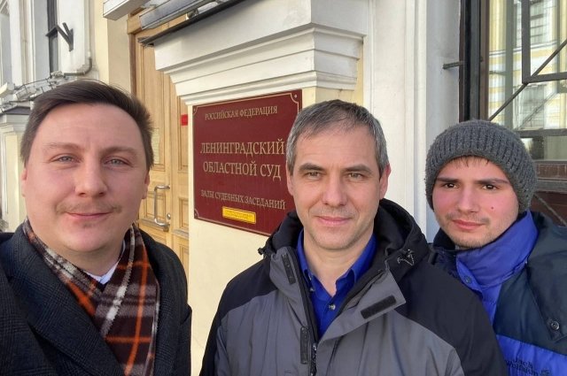 Павел Мушуманский (на фотографии – справа) ранее проходил альтернативную гражданскую службу вместо срочной военной службы.