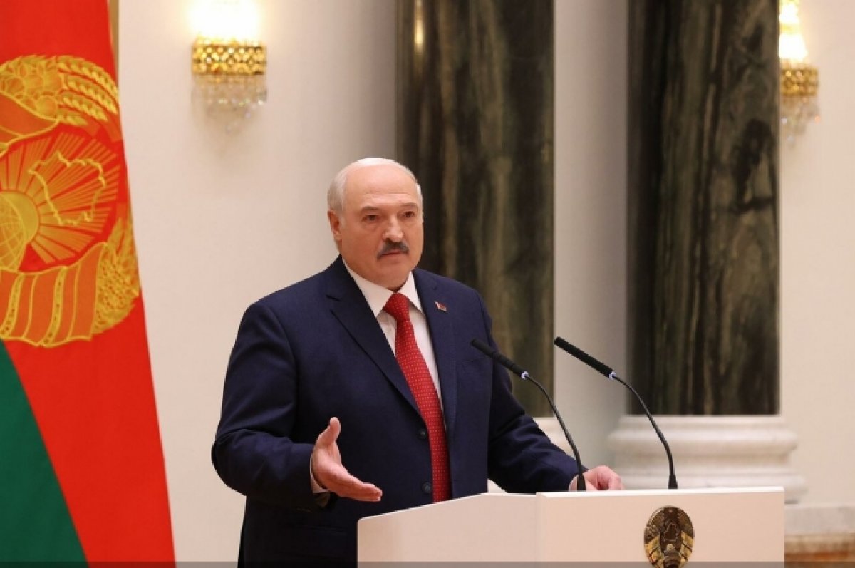 Лукашенко: нацизм вновь подобрался к границам Белоруссии