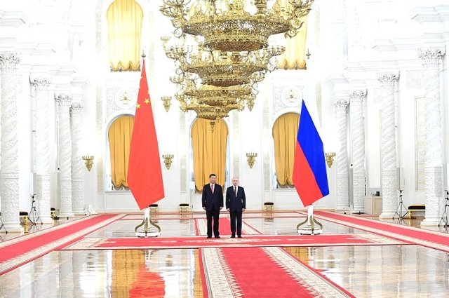 Переговоры президента России Владимира Путина с Председателем Китайской Народной Республики Си Цзиньпином. Официальная церемония встречи.